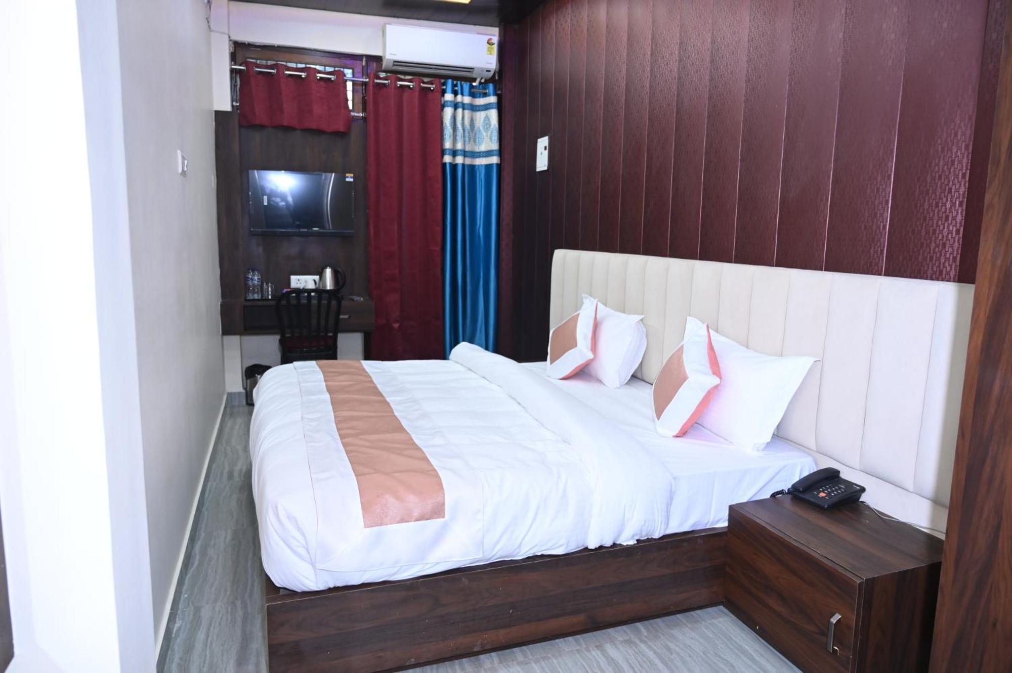 Sun High Stay Luxury Guest House Varanasi Eksteriør bilde